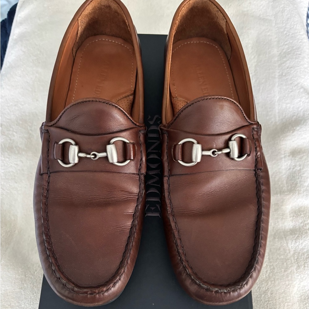 Allen Edmonds - Brown Leather Slip-On Loafers Excellent Condition. Size US 11.